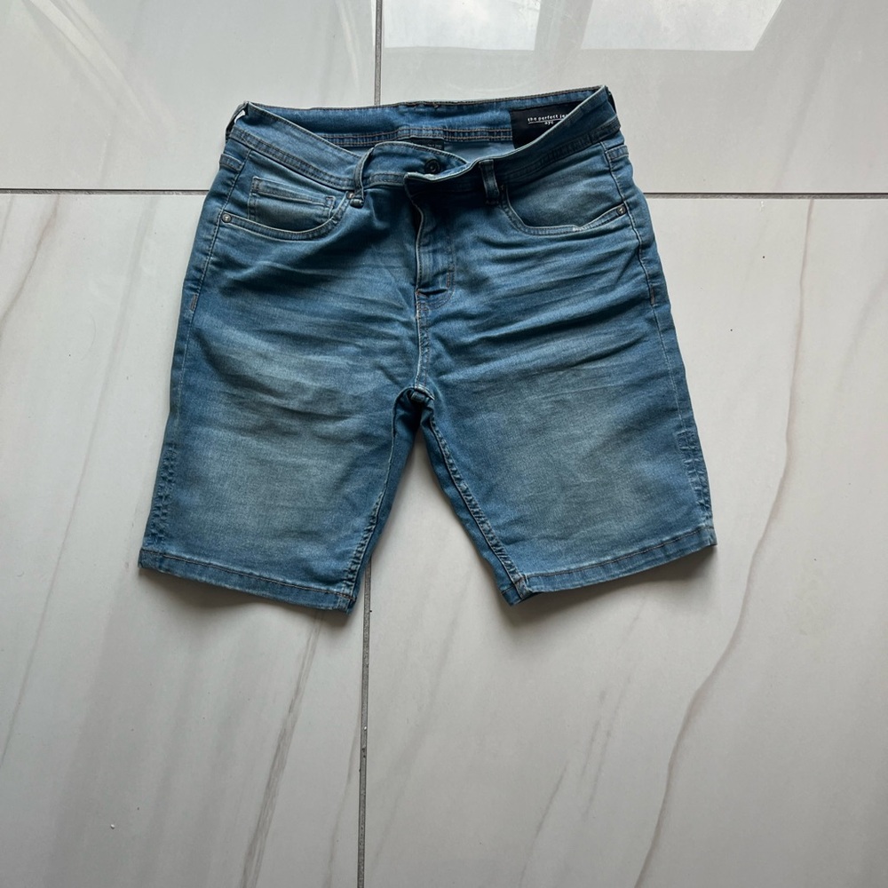 The Perfect Jean shorts in blue
